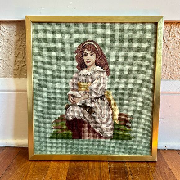 Vintage Needlepoint Portrait of Colonial Woman in Dress in Gold Frame - Picture 11 of 11